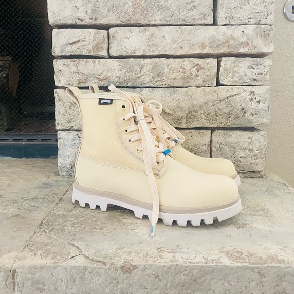 NATIVE Sneakers Johnny Treklite Bone White/Shell - Picture 13 of 16